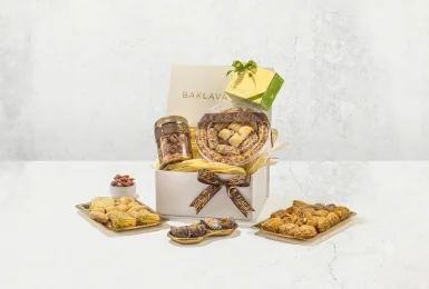 Corporate gift boxes for festive business gifting